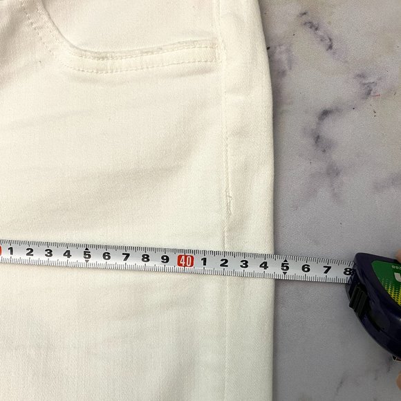 American Eagle Hi-Rise Jegging Jeans - Picture 16 of 16